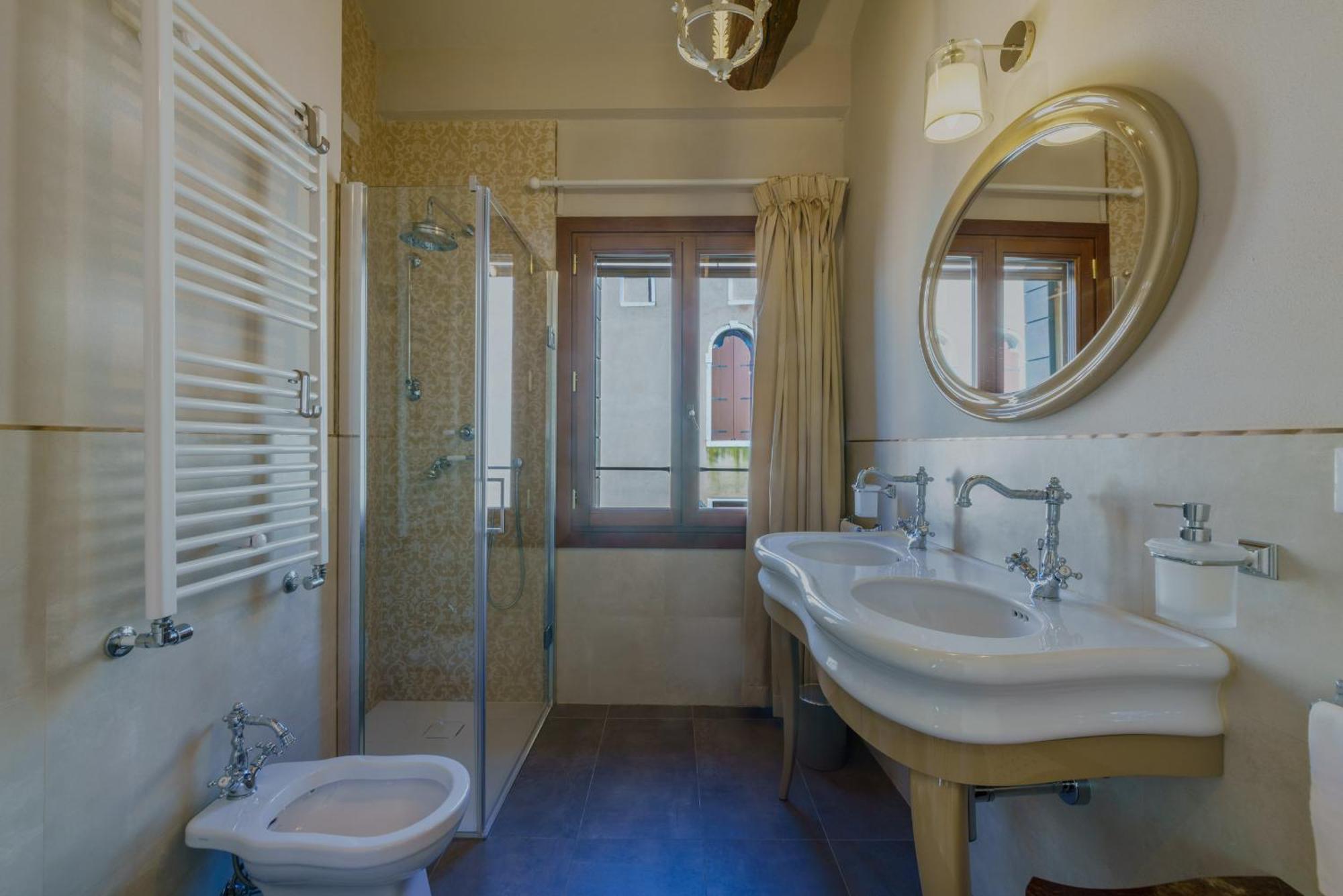 Casa Virginia Direct At The Canal Cannaregio With Own Roof Terrace Venedig Exterior foto