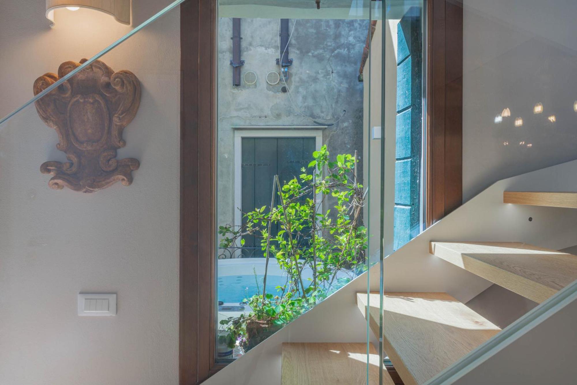 Casa Virginia Direct At The Canal Cannaregio With Own Roof Terrace Venedig Exterior foto